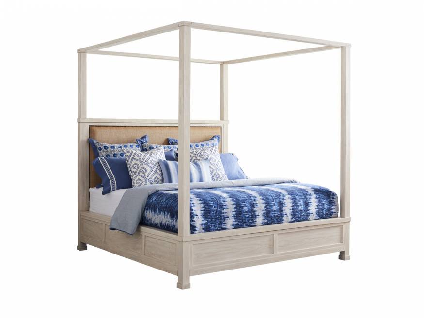 Shorecliff Canopy Bed