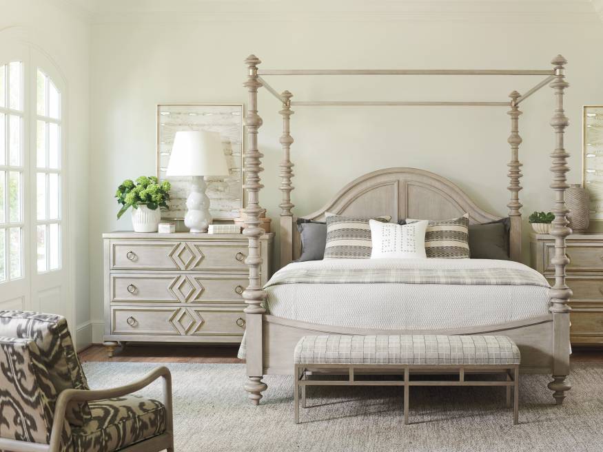 Heathercliff Poster Bed
