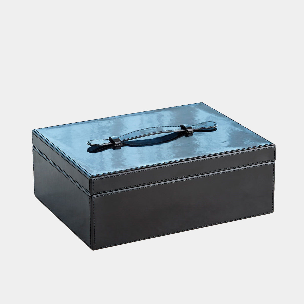 Noir Box-Med