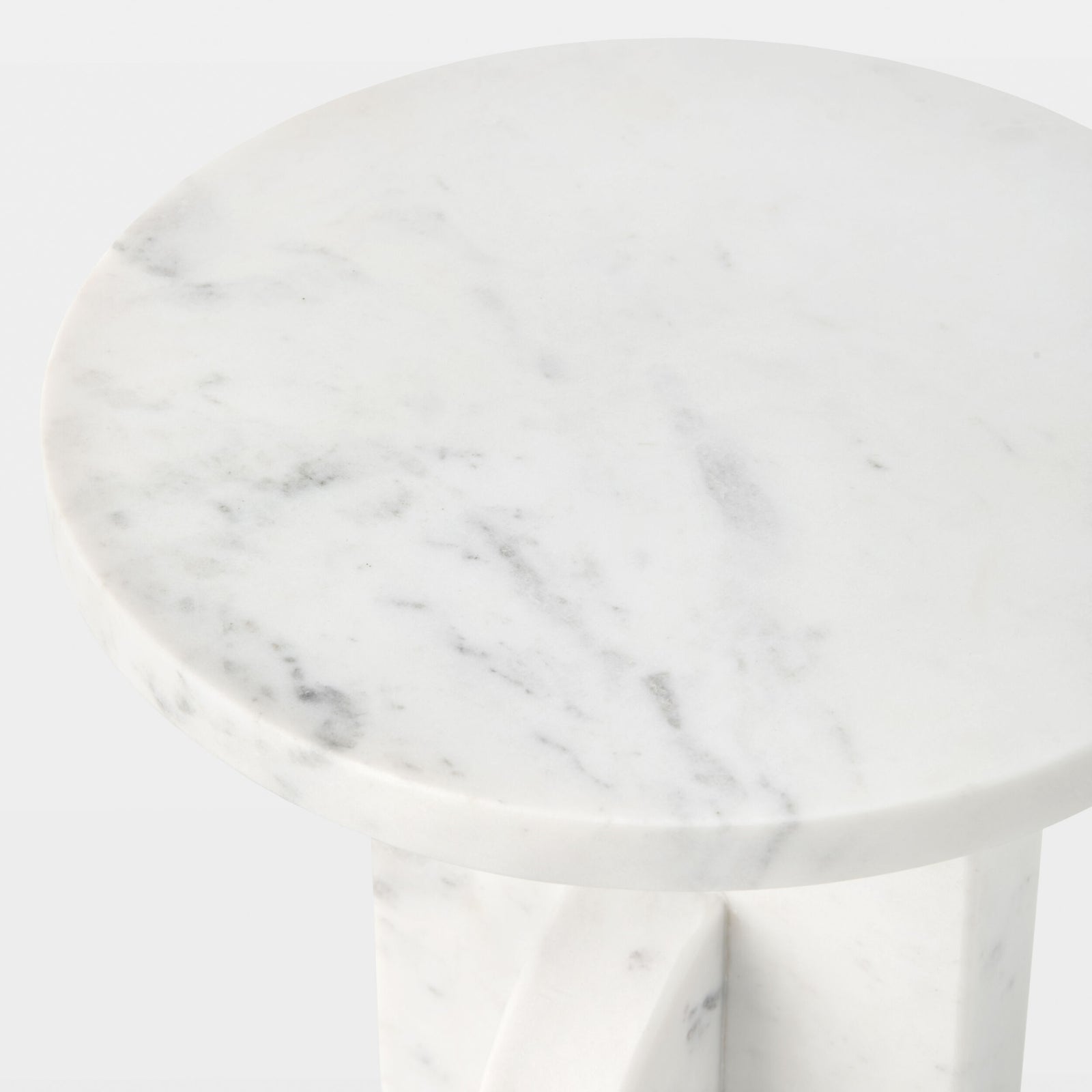 Link Table-White