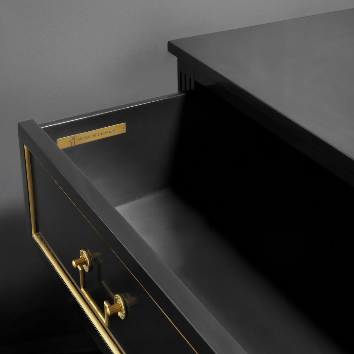 Modern History French Three Drawer Commode-Black MH1181F01