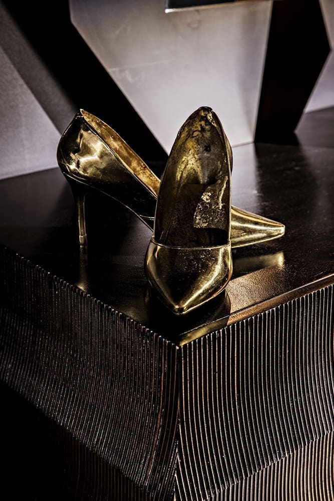 Heel, Brass