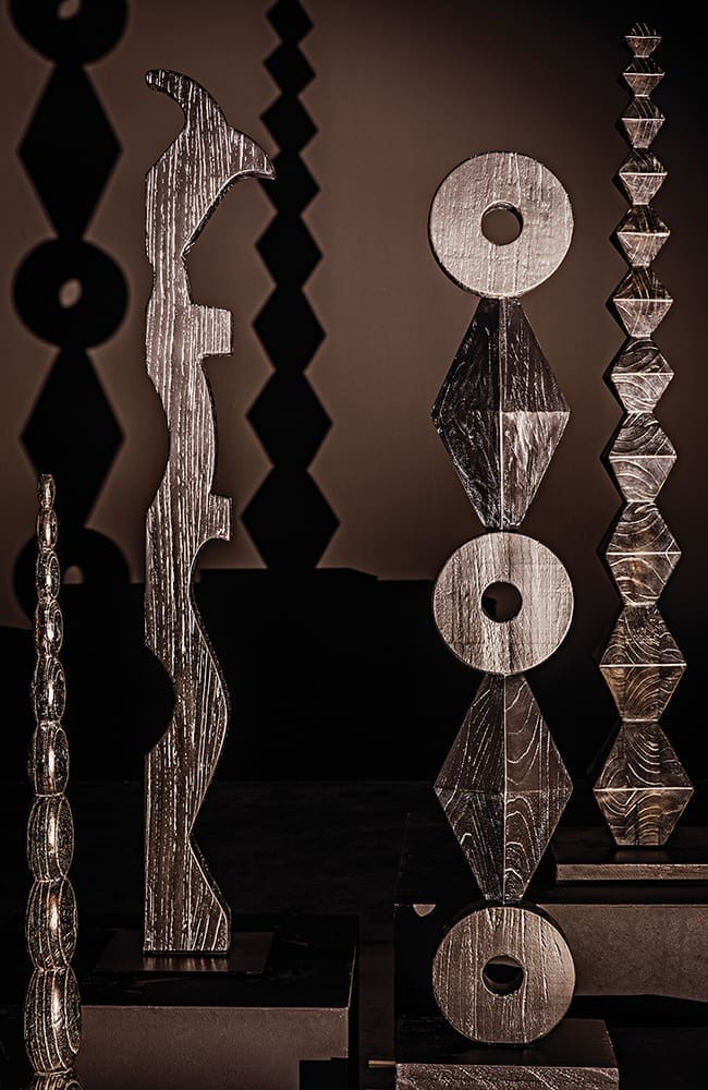 Freia Sculpture, Cinder Black