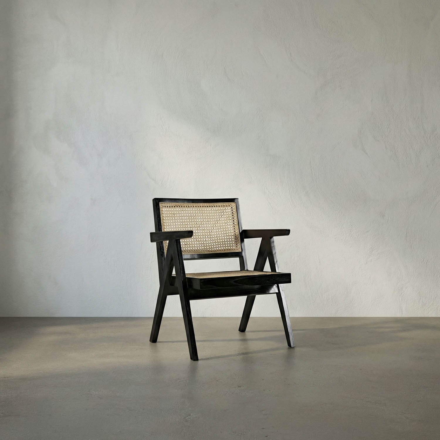 James Relax Chair, Charcoal Black by Noir