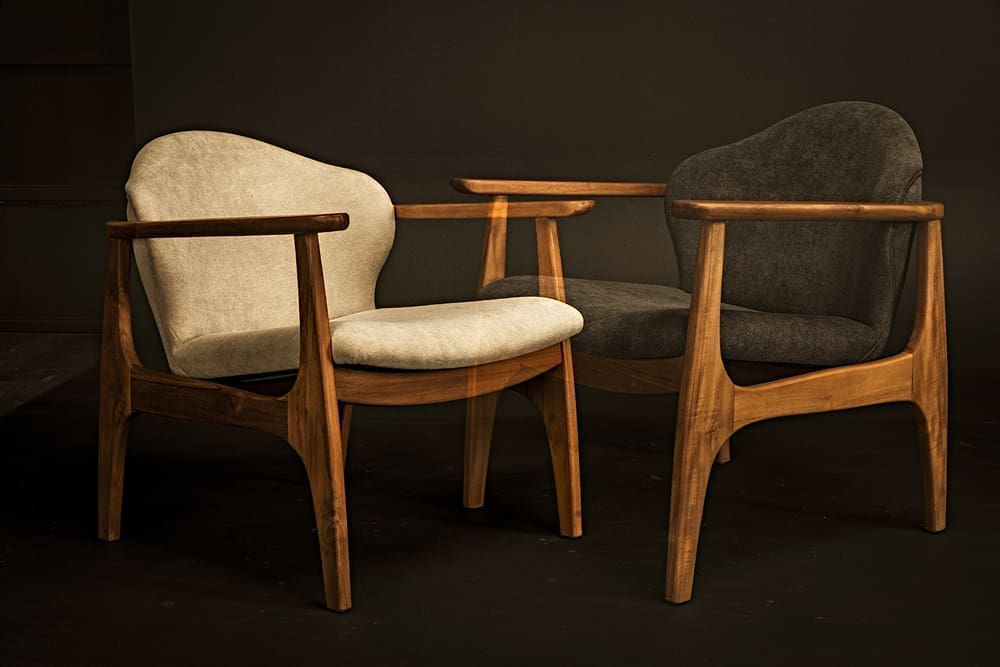 Vittorio Chair w/ Grey Fabric