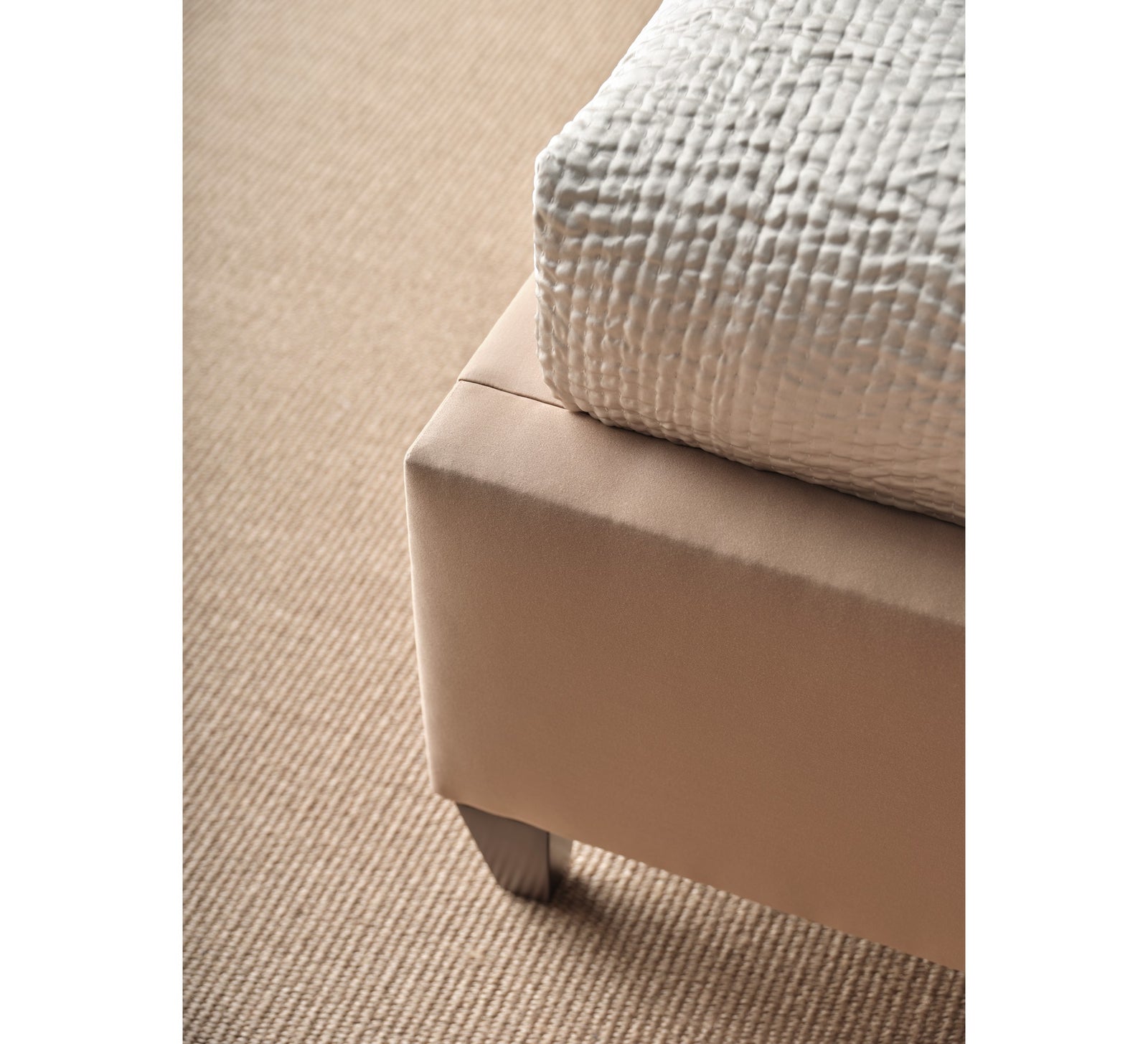 Lyric Tufted Fully UPH Queen Bed