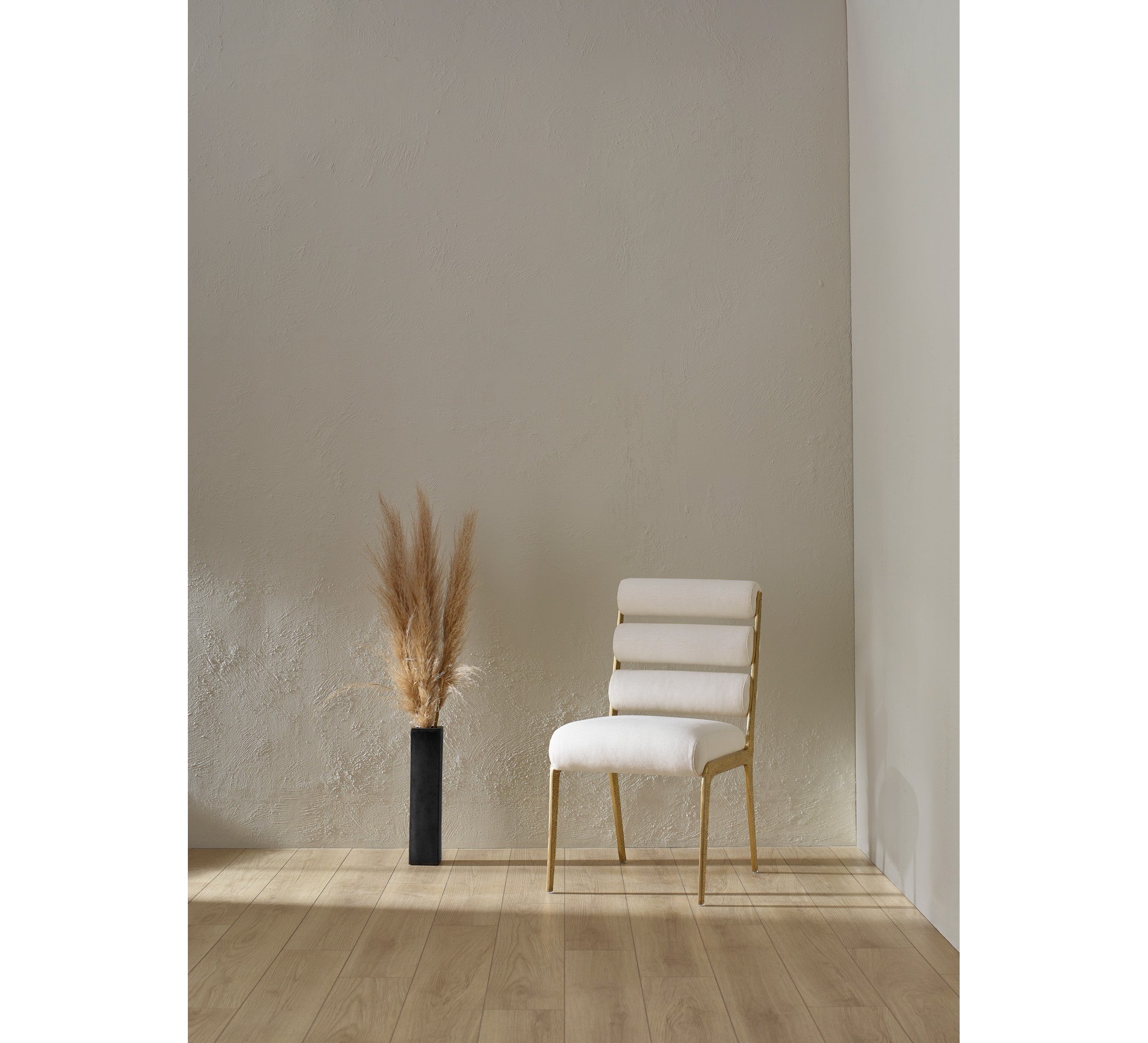 Lucca Chair