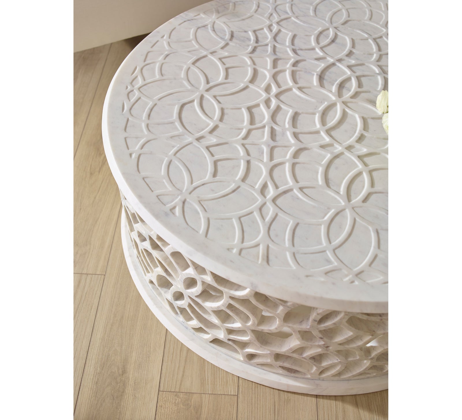 Pierced Bangle Table