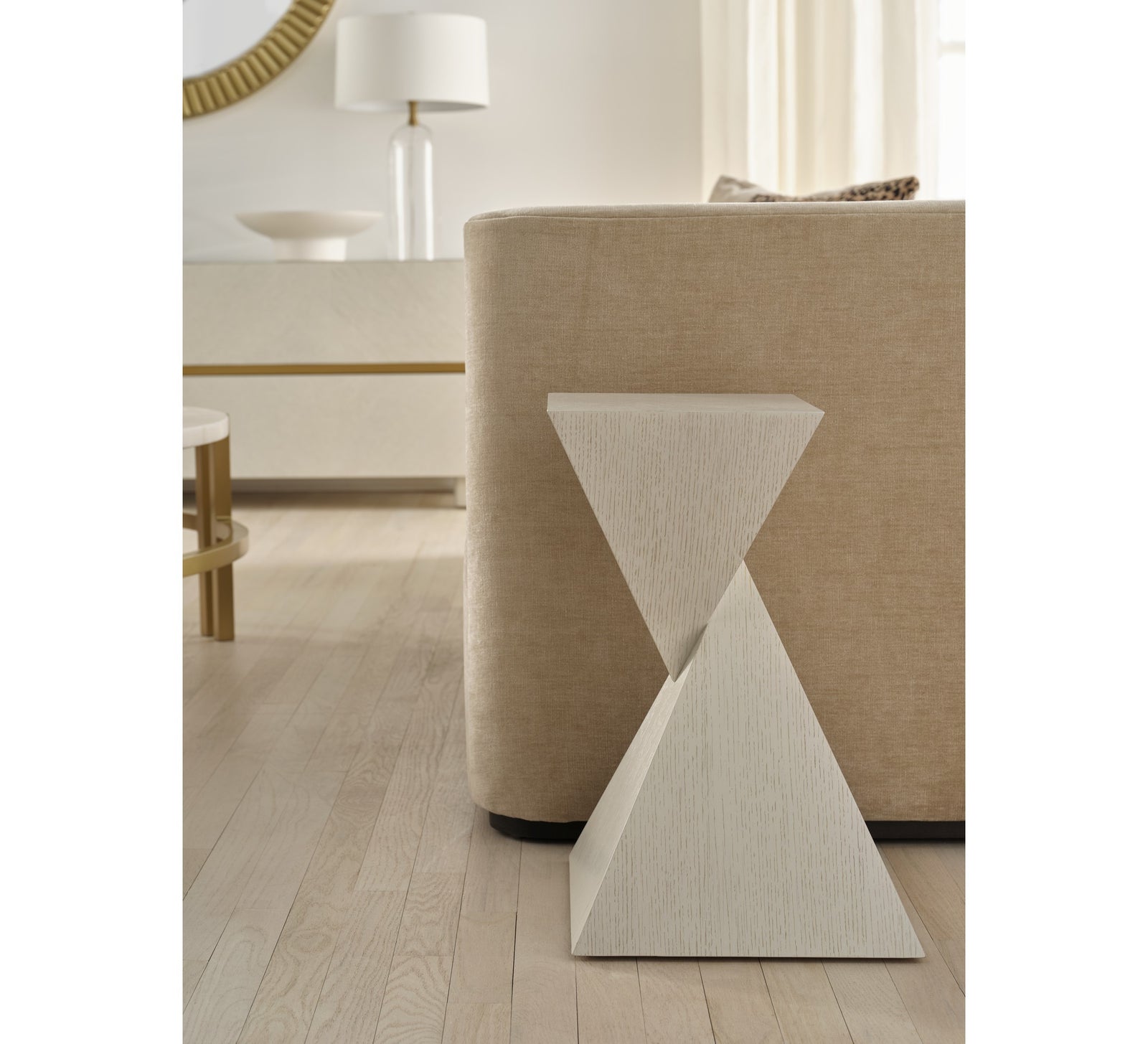 Luxor Table