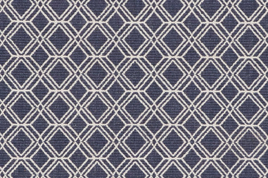 Solitaire - Theodore Alexander