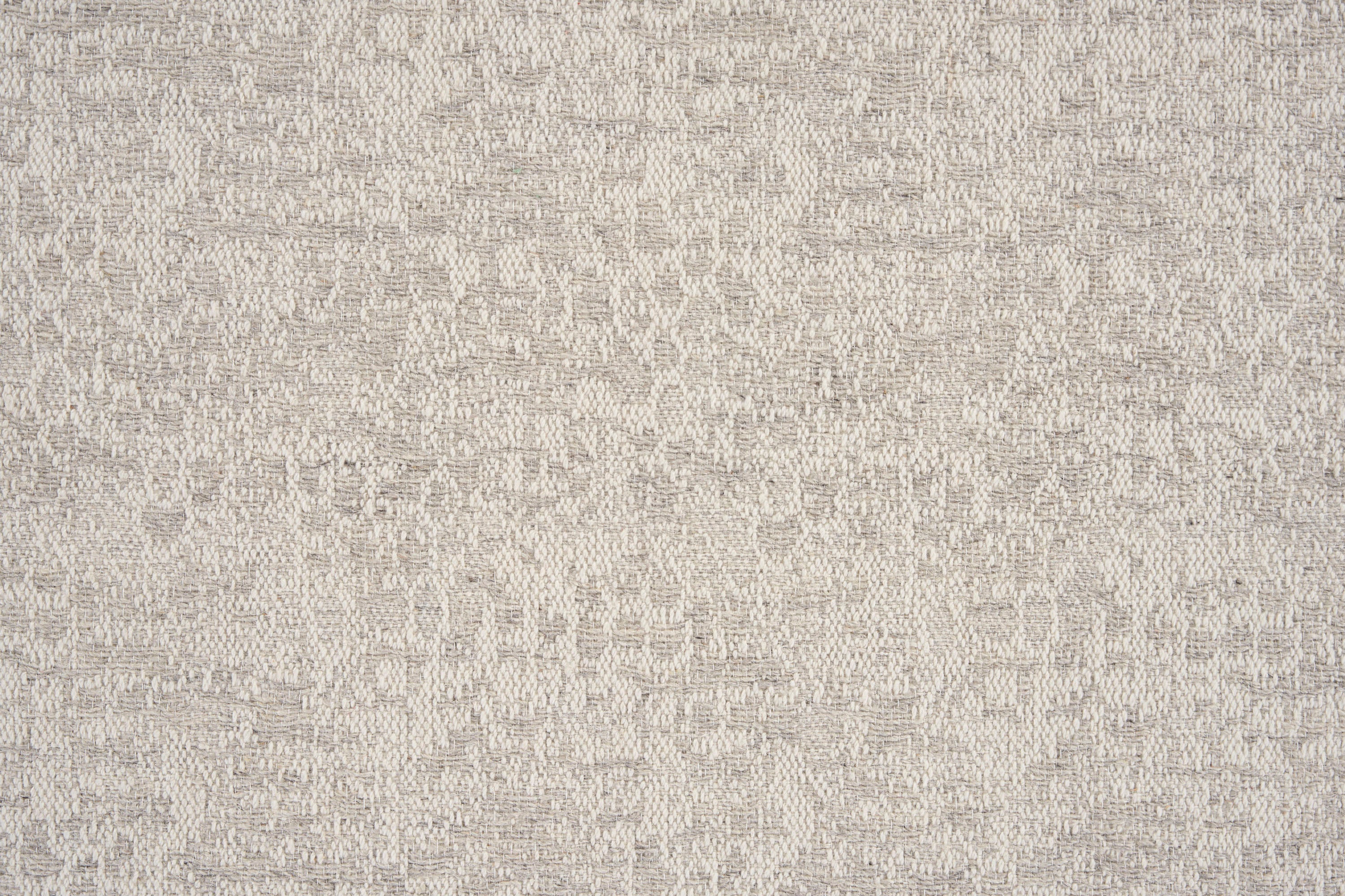 Komodo - Theodore Alexander