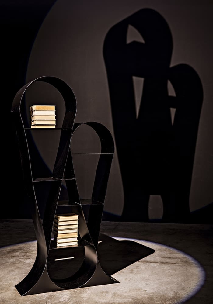 Zaha Bookcase, Black Metal