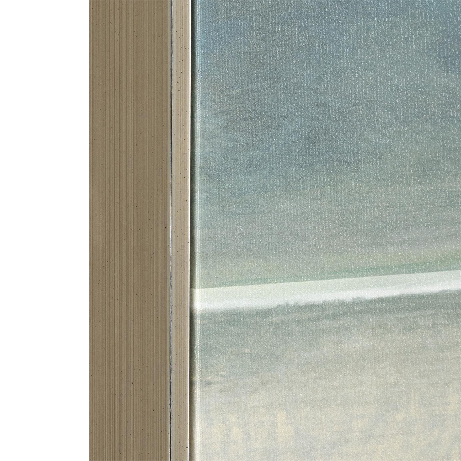 Debra Ferrari's Largo, Small