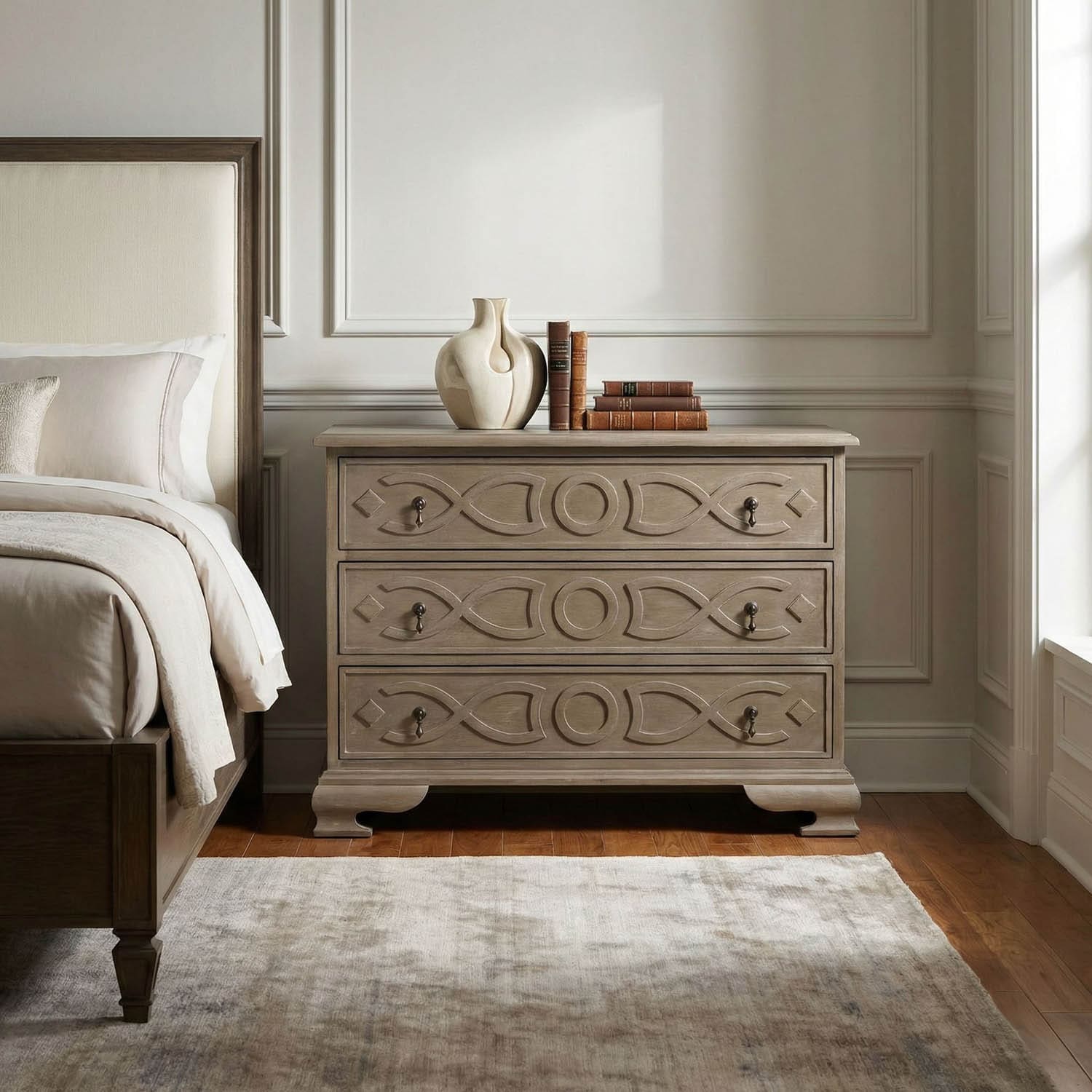 Sofie Dresser, Weathered