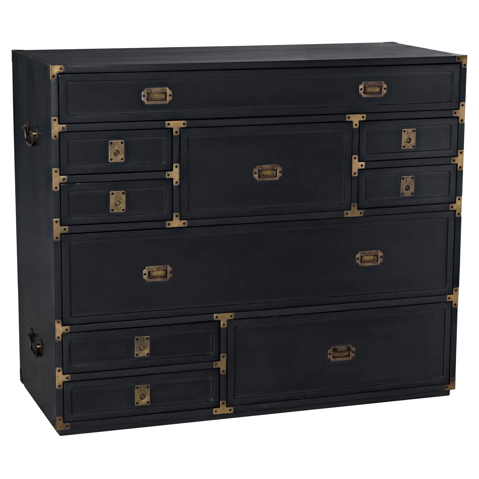 Charles Chest, Pale