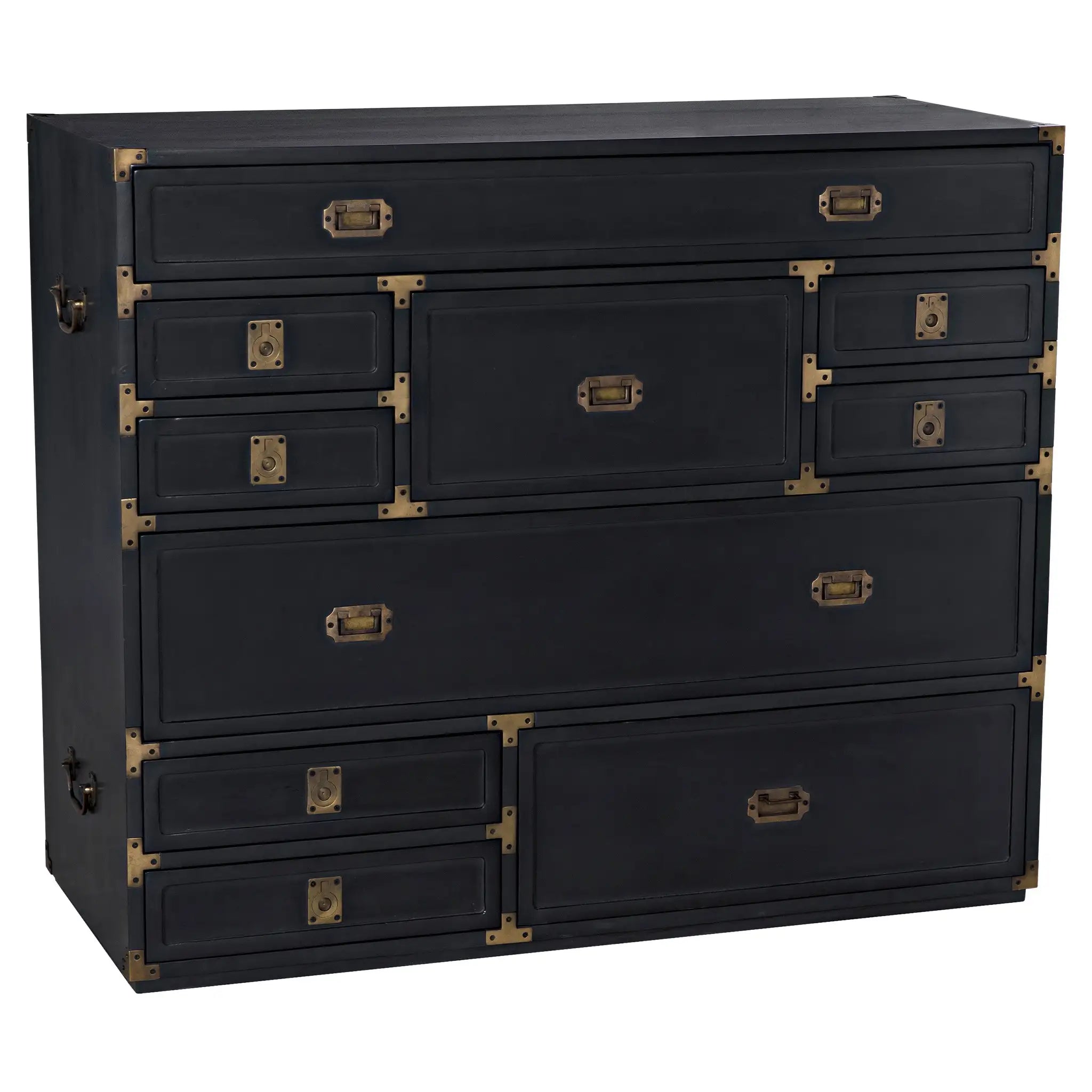 Charles Chest, Pale