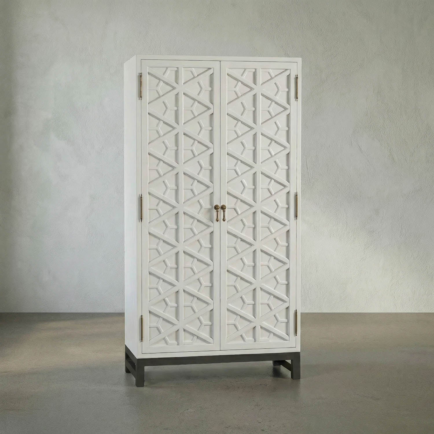Maharadscha Hutch, Small, Solid White by Noir