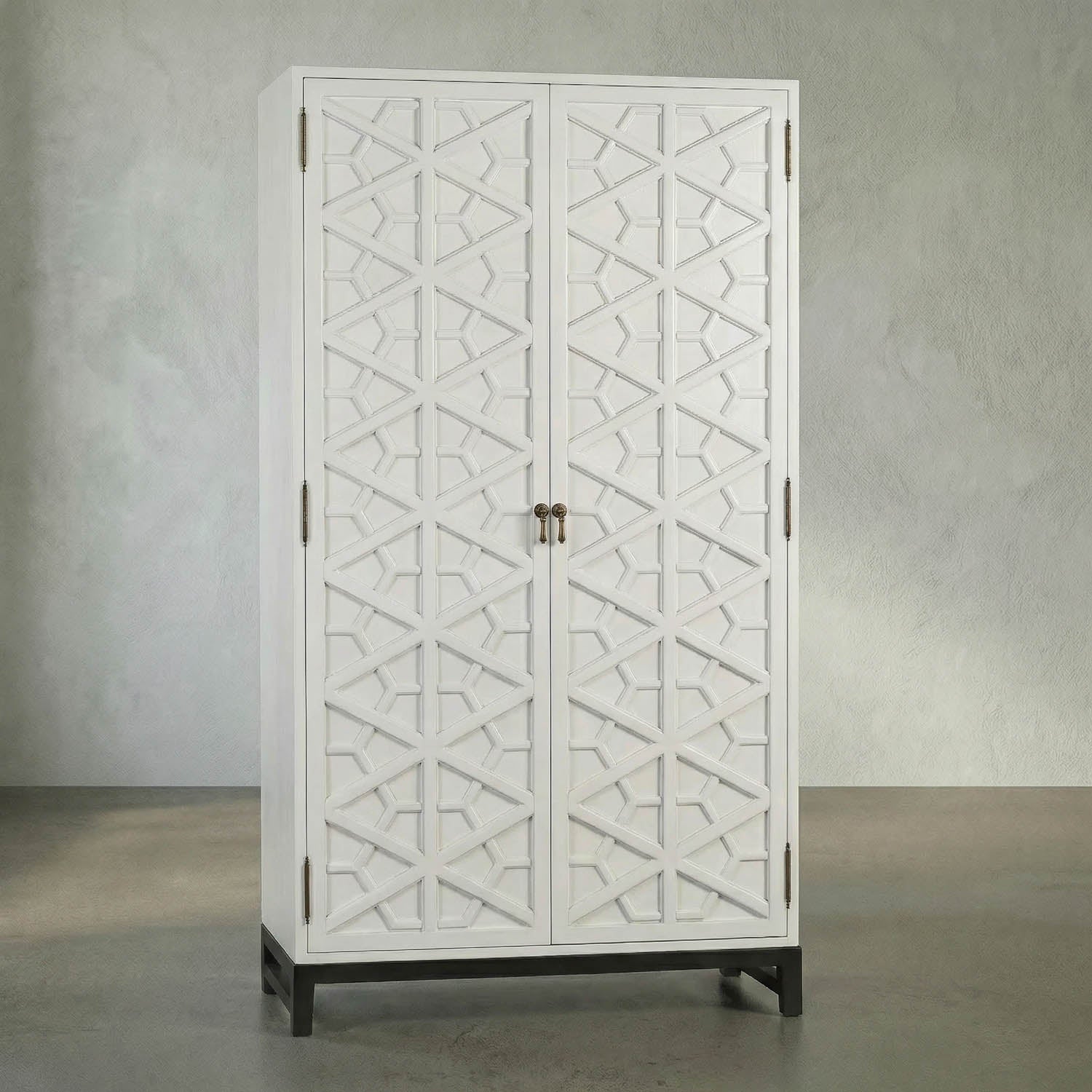 Maharadscha Hutch, Solid White by Noir