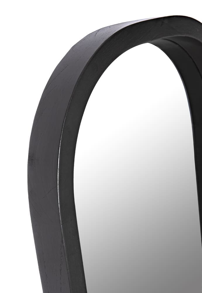 Gorky Mirror, Pale