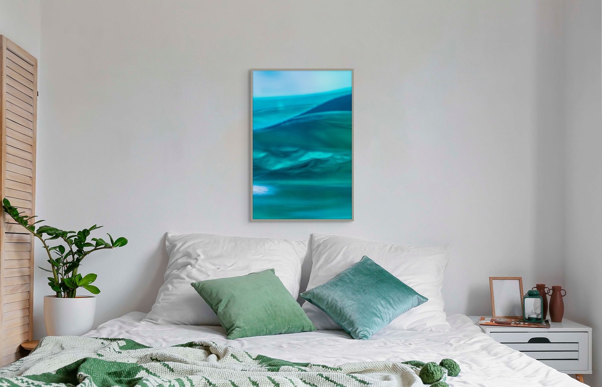 Aqueous 1 in a room