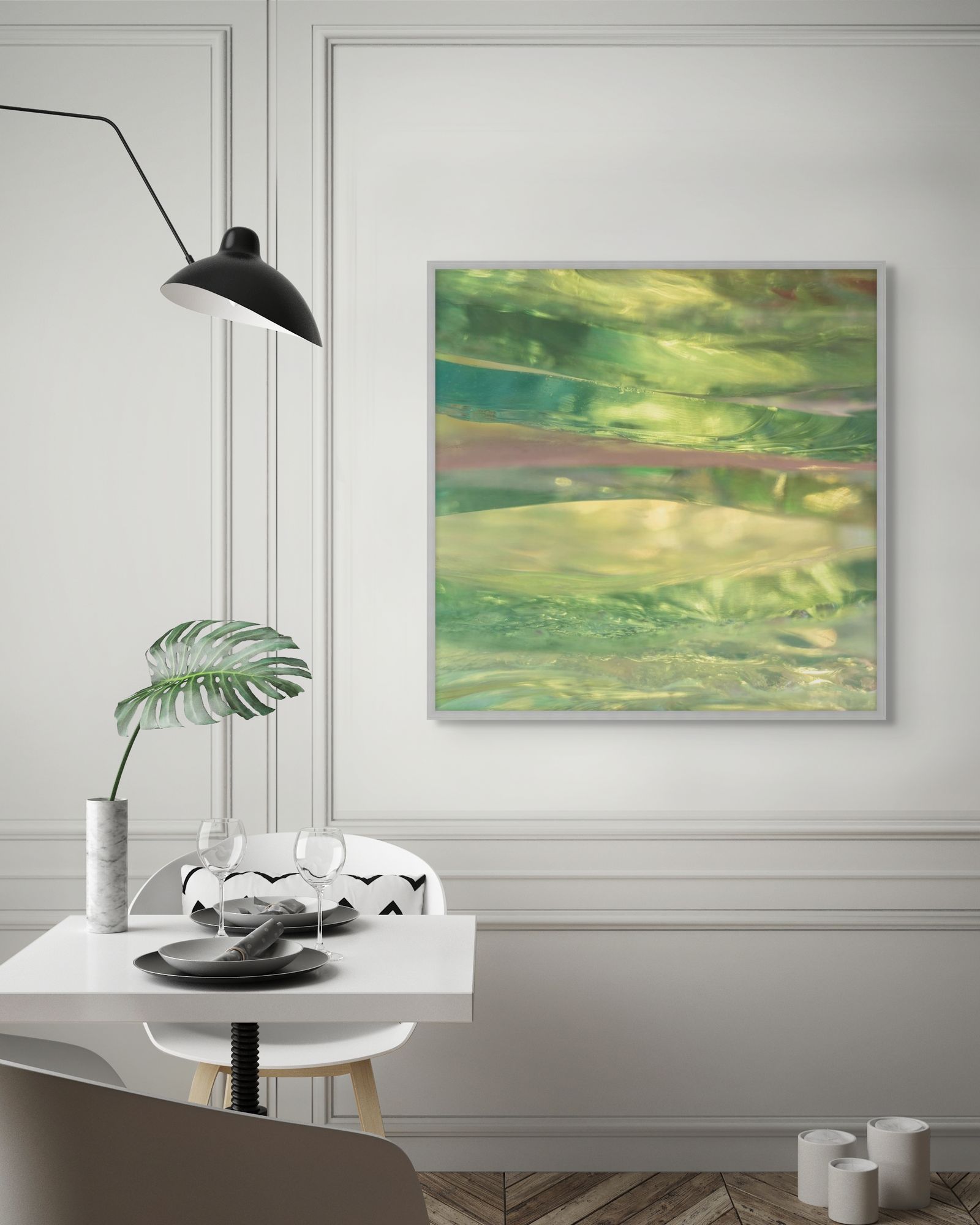 Luscious Aura 1 in a room