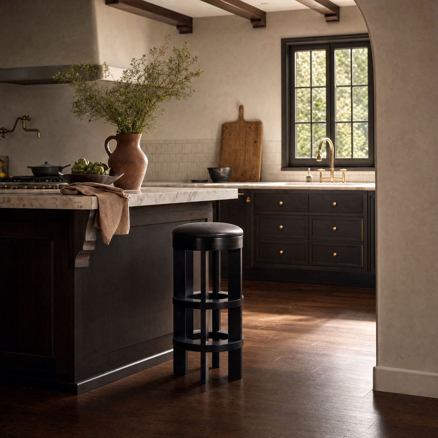 Berlin Bar Stool with Swivel Leather Seat