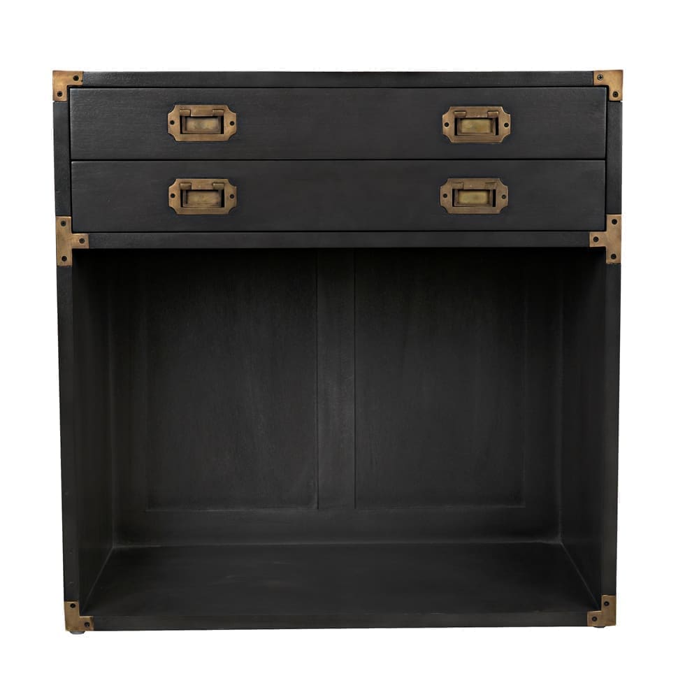 Campaign Chest, Pale