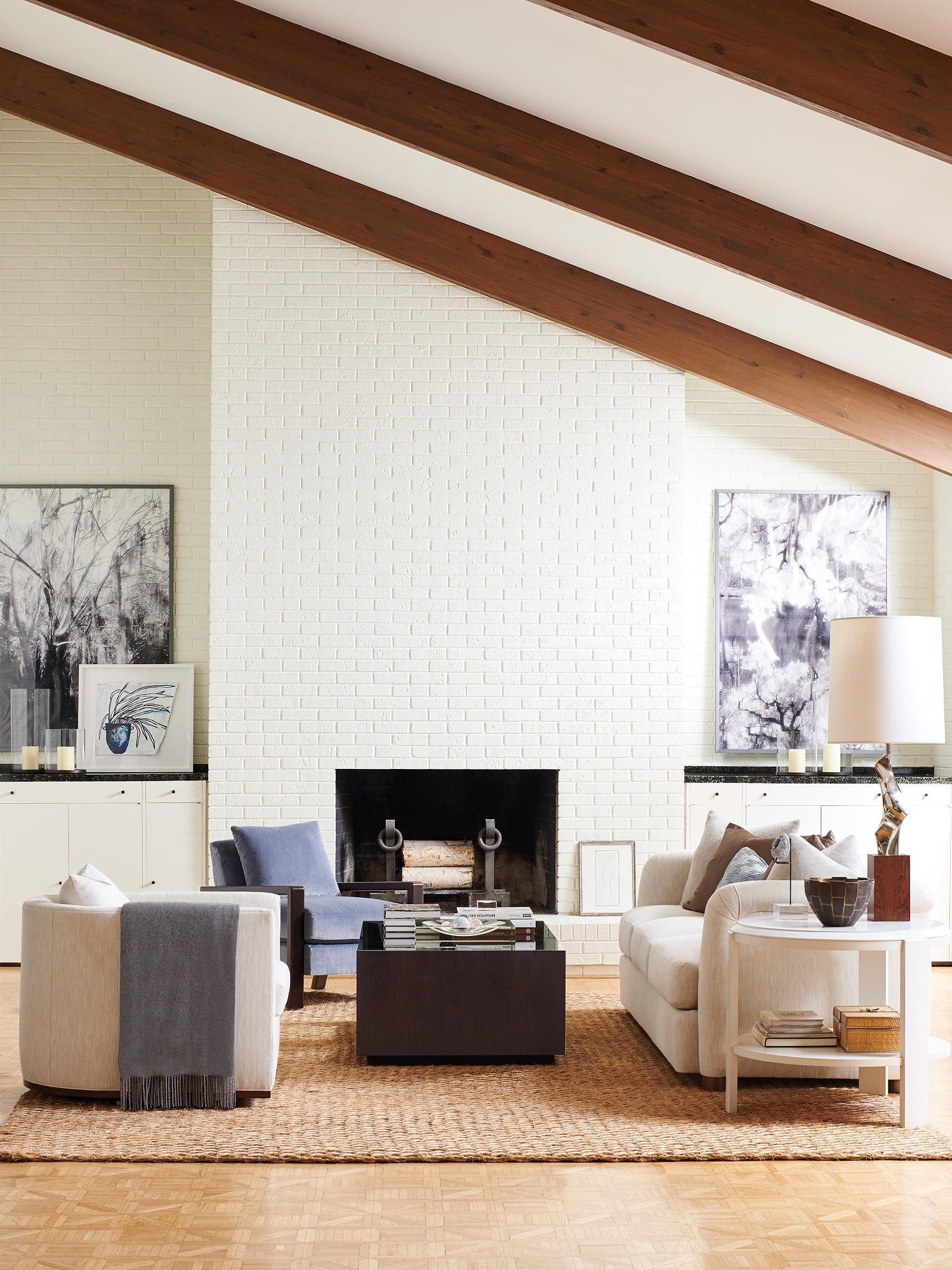 MARGOT SIDE TABLE in Ash Veneers, Ash Solids - Hickory Chair