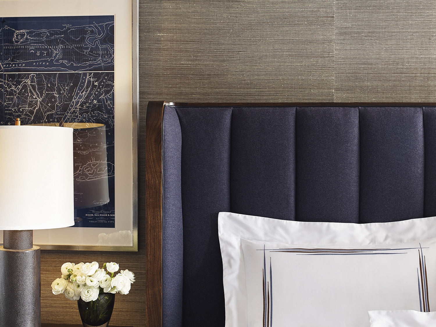 LAUCALA KING BED in Walnut Solids - Hickory Chair