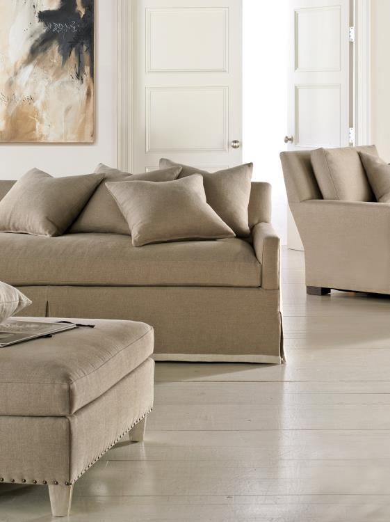 Silhouettes M2m Chaise With Medium Square Arm (Exp Leg)