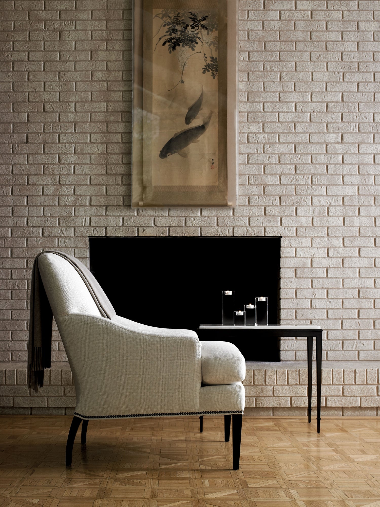 MAUD CHAIR WITH TAPERED LEGS