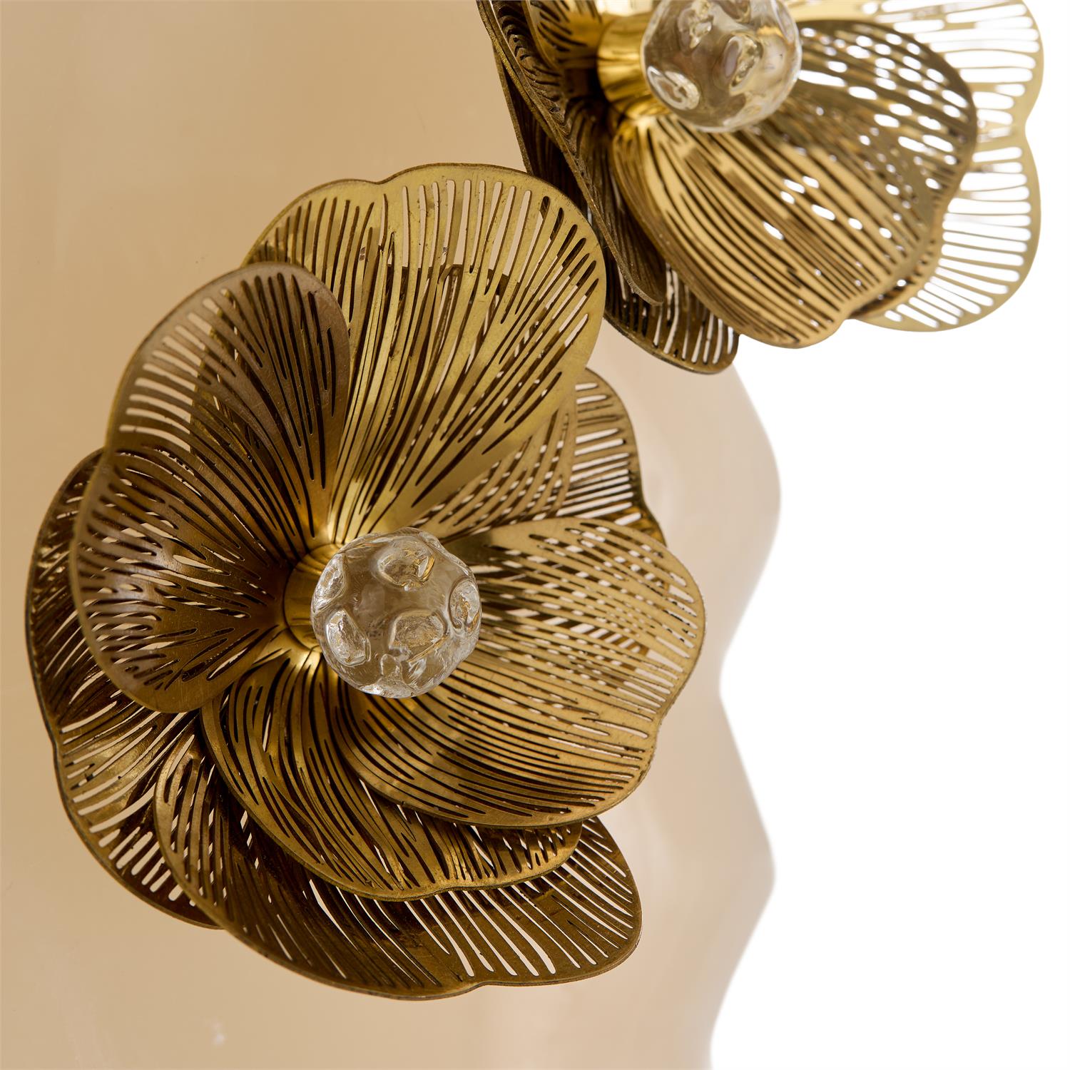 Golden Camellia Table Lamp