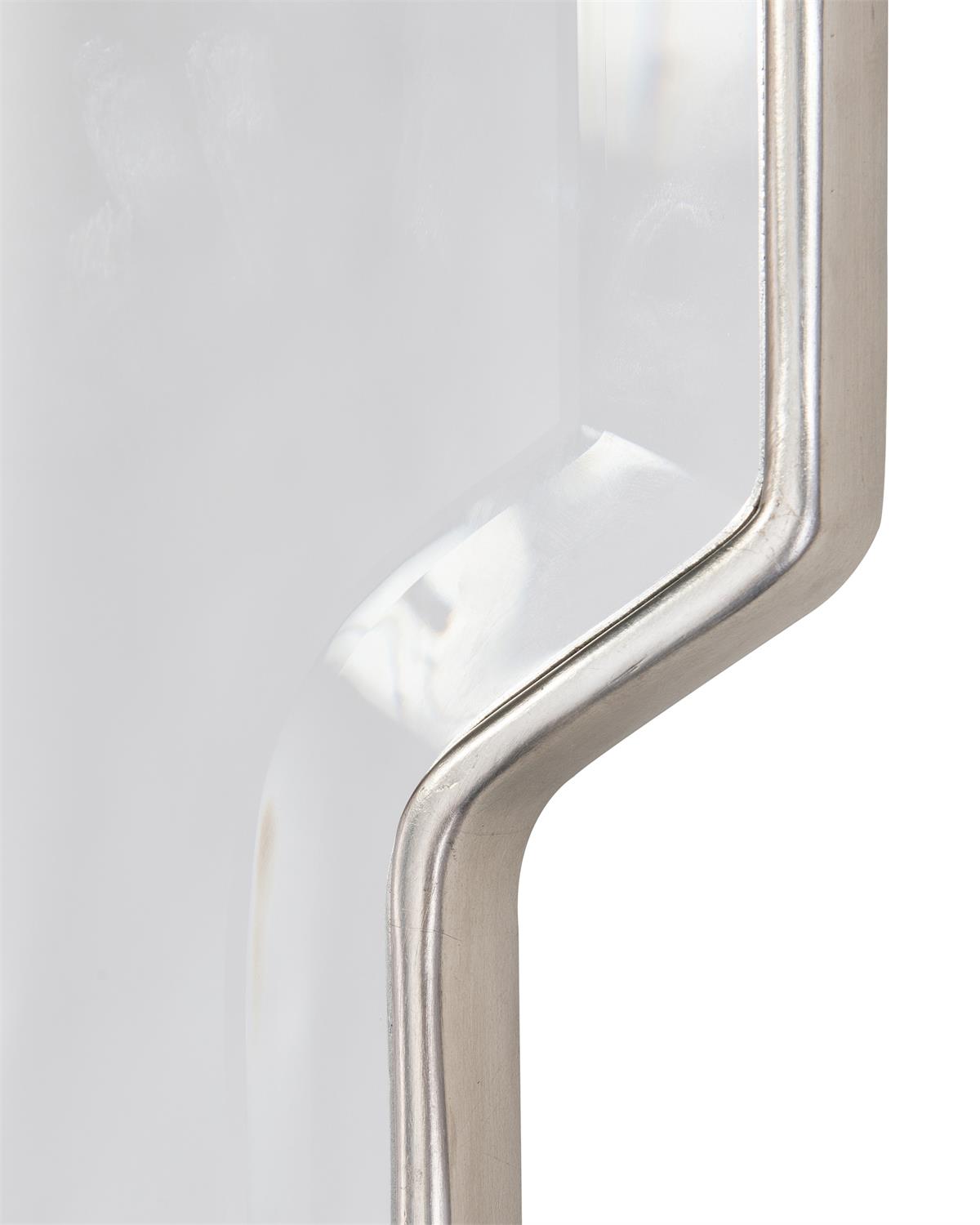 Aversa Mirror