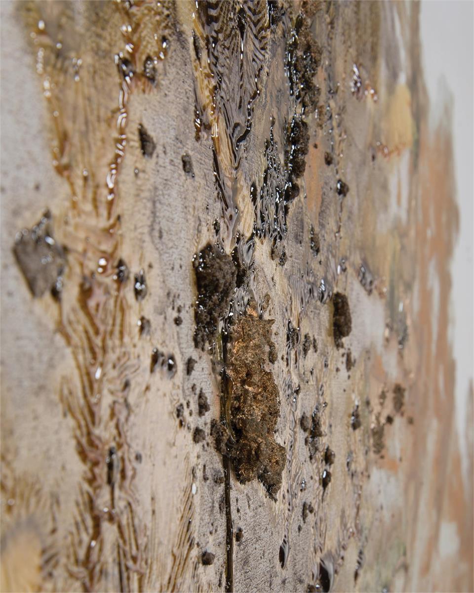 Chen Qi's Gilt And Charcoal – Art by John Richard | Sutter & Vale