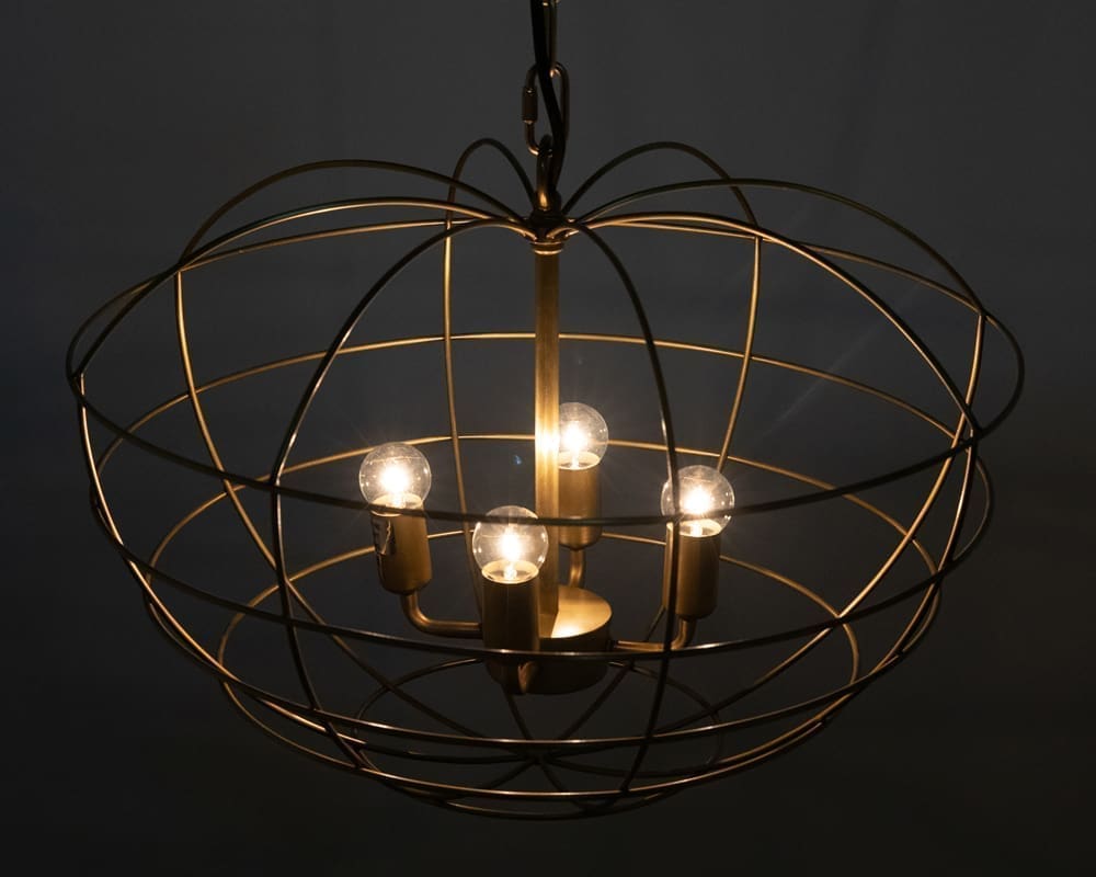 Mo Pendant, Metal with Brass Finish