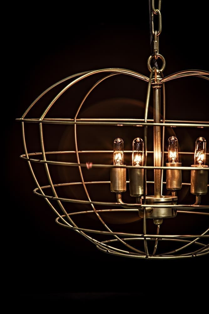 Mo Pendant, Metal with Brass Finish