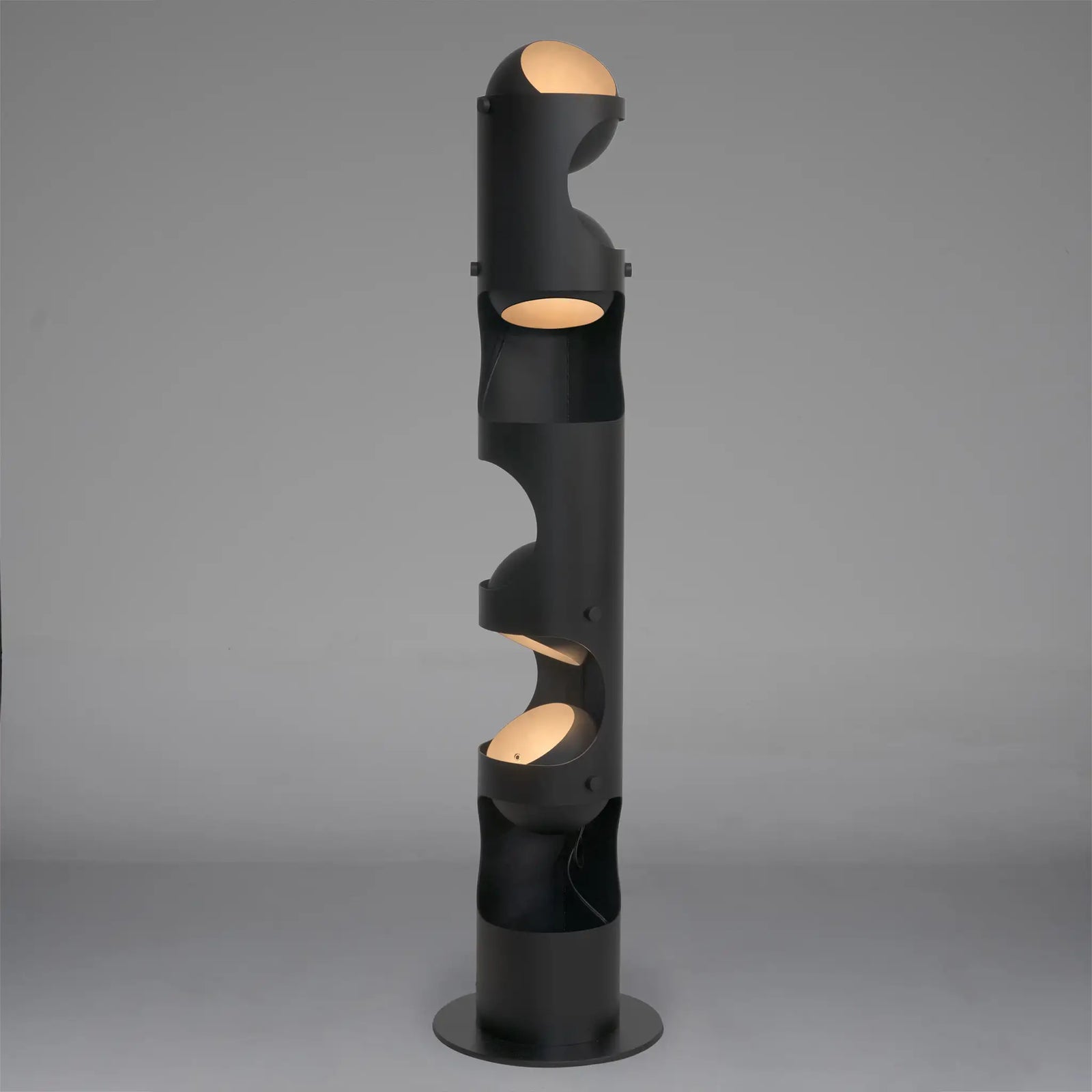 Columna Floor Lamp, Black Iron
