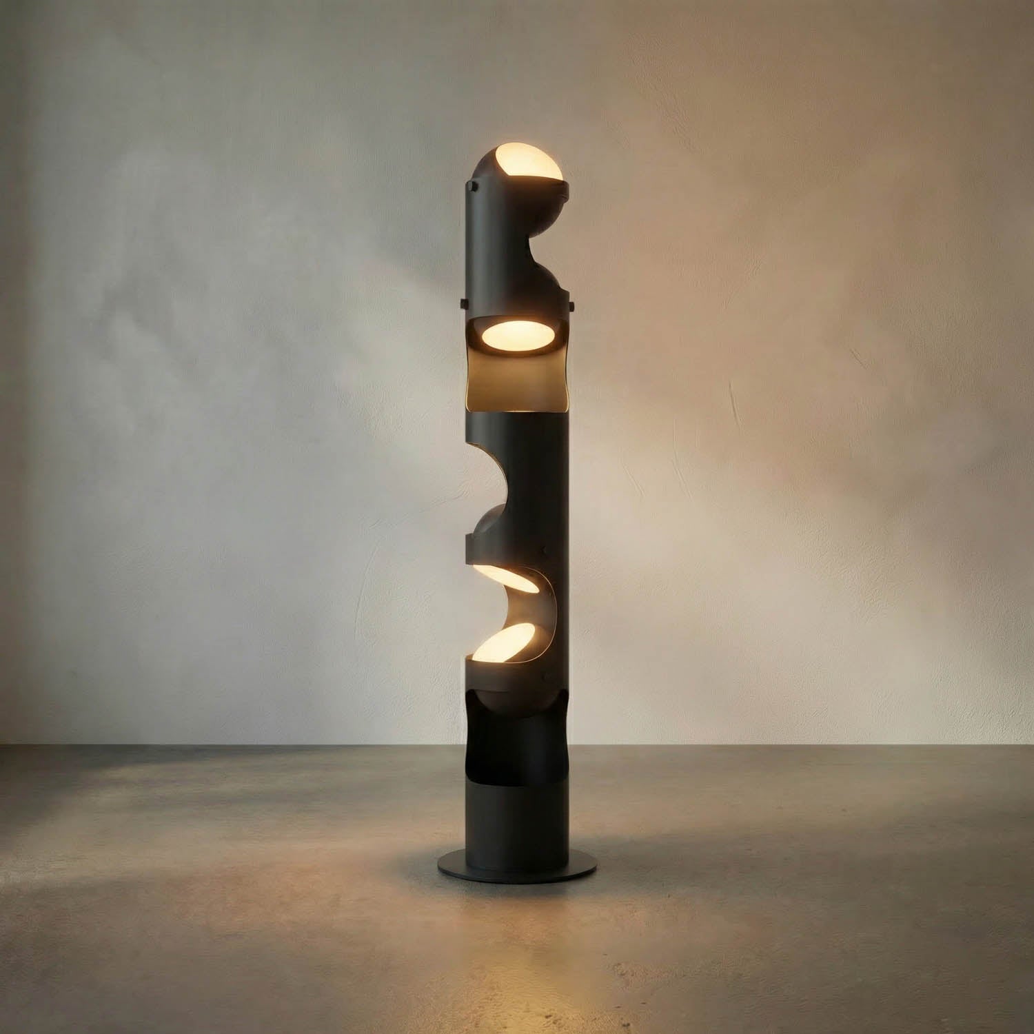 Columna Floor Lamp, Black Iron by Noir