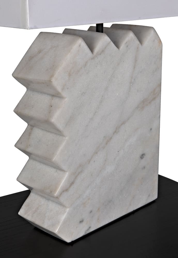 Gaheris Table Lamp w/Shade