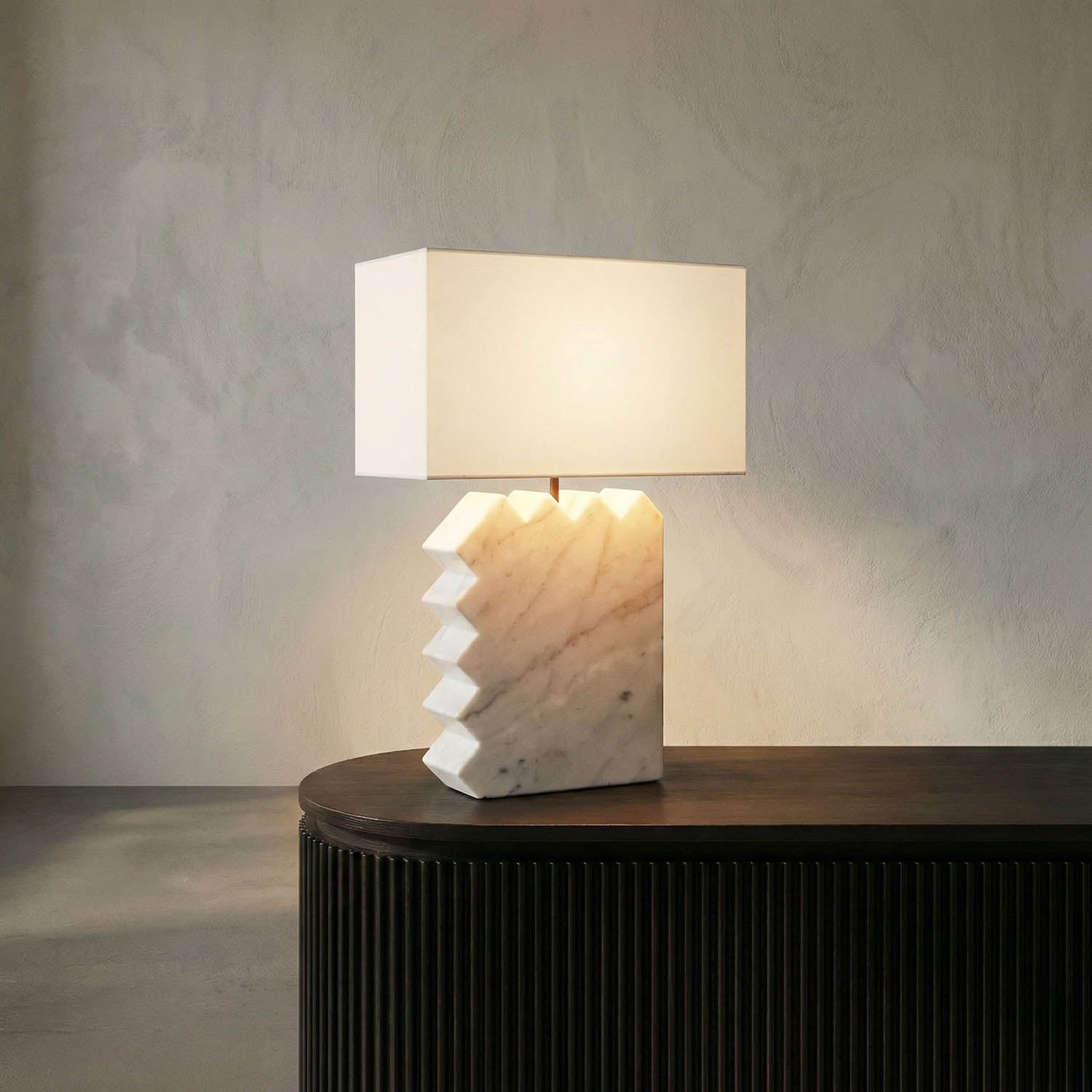 Gaheris Table Lamp w/Shade by Noir