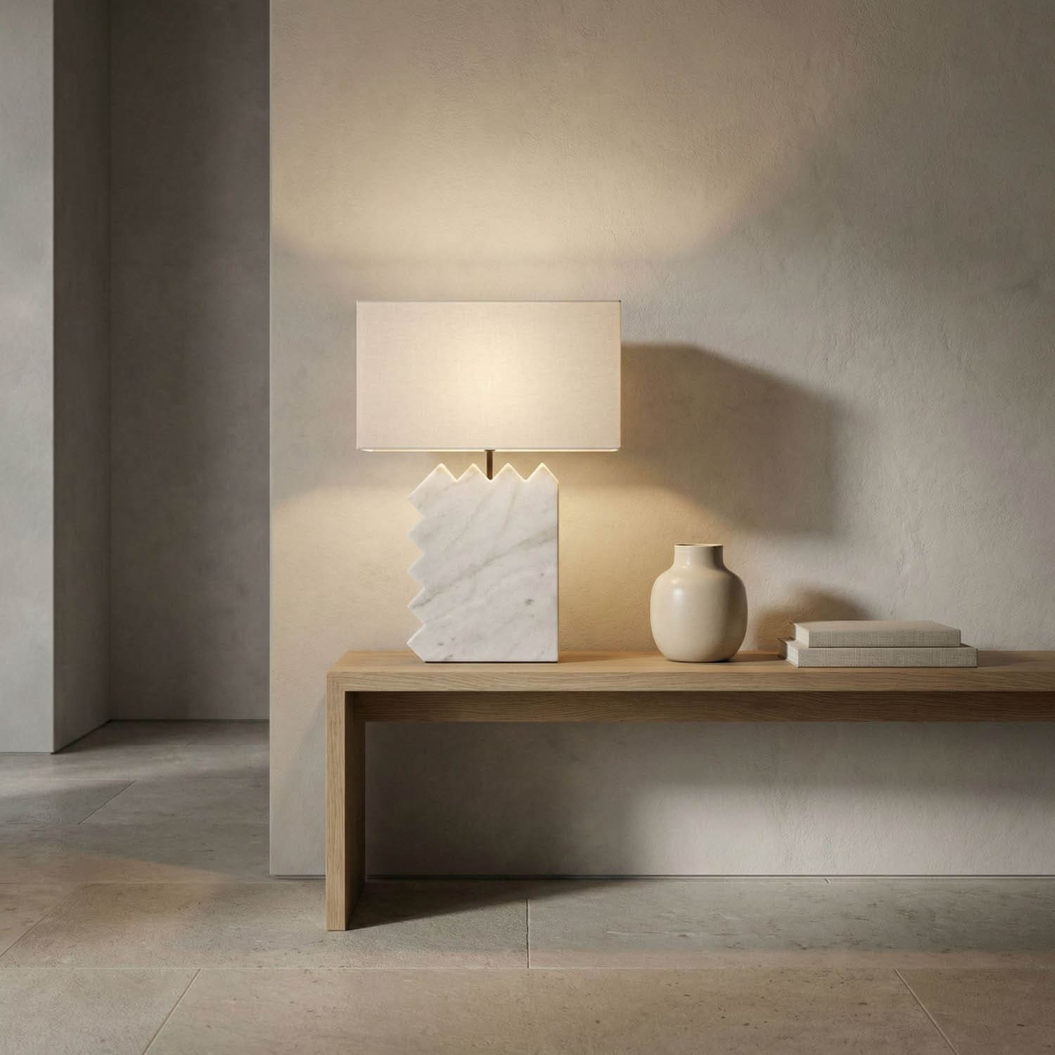 Gaheris Table Lamp w/Shade