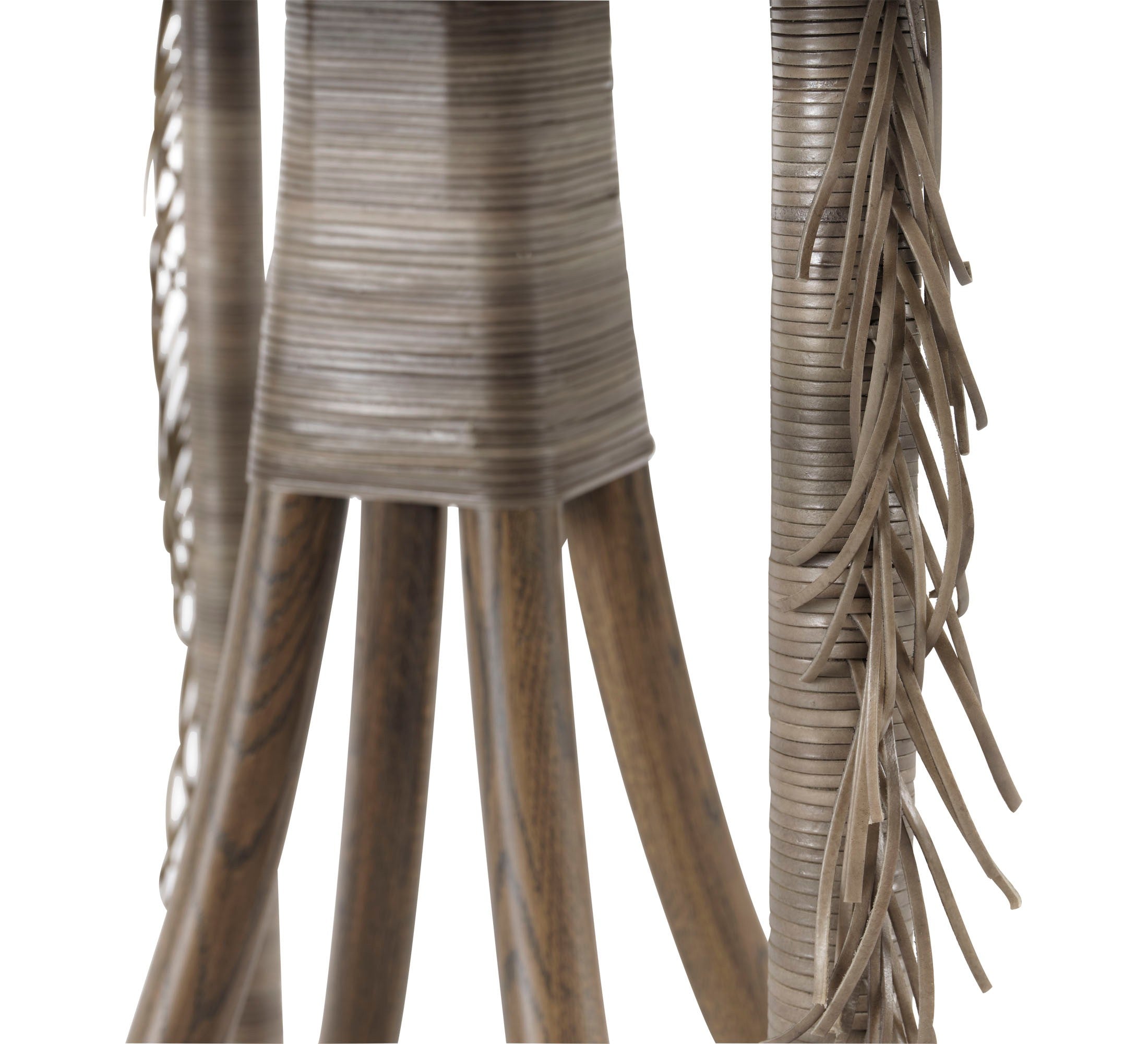 Taru Dining Table
