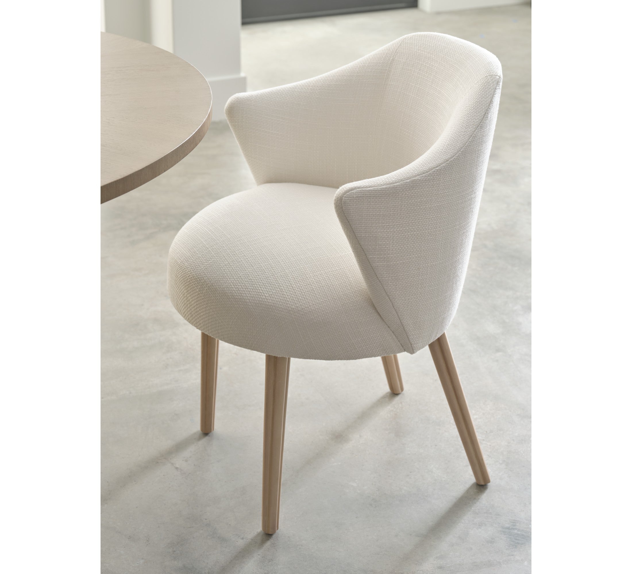 Saba Chair