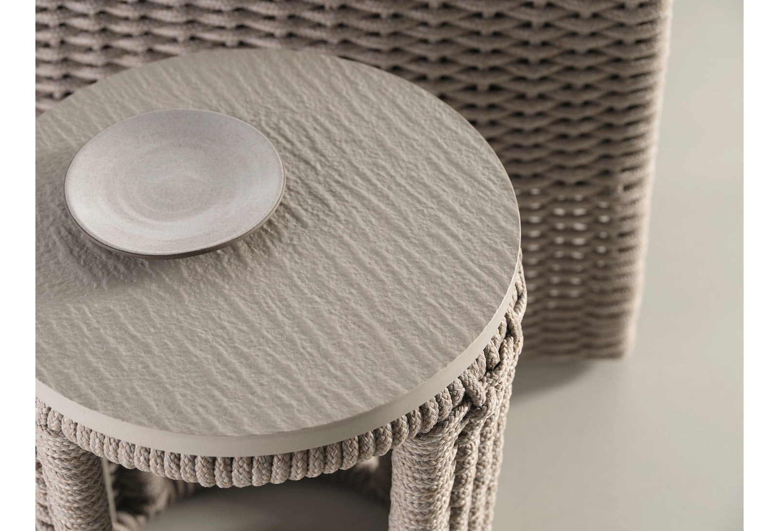 16" Round Spot Table Cover