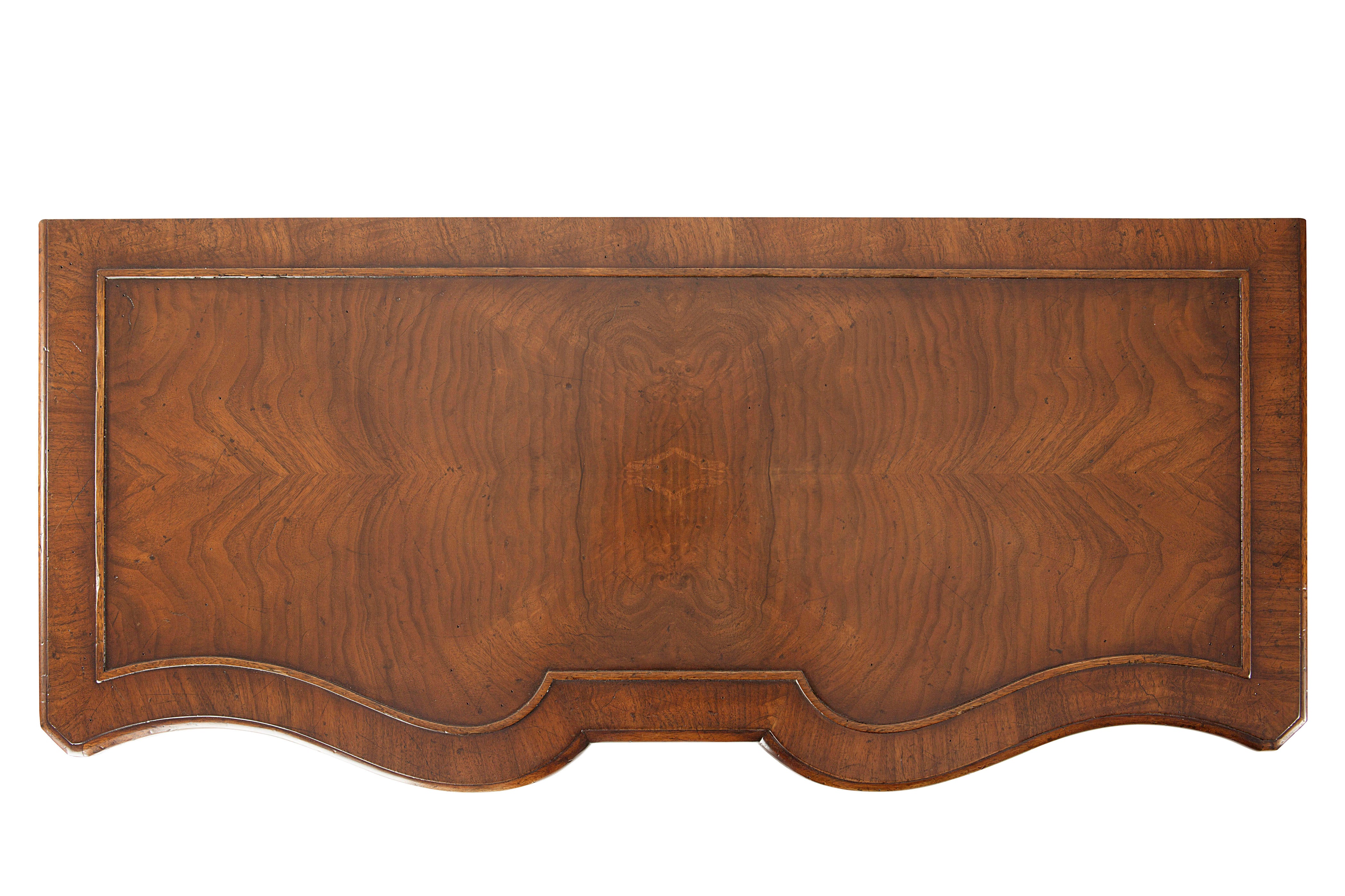 Byron Serpentine Chest