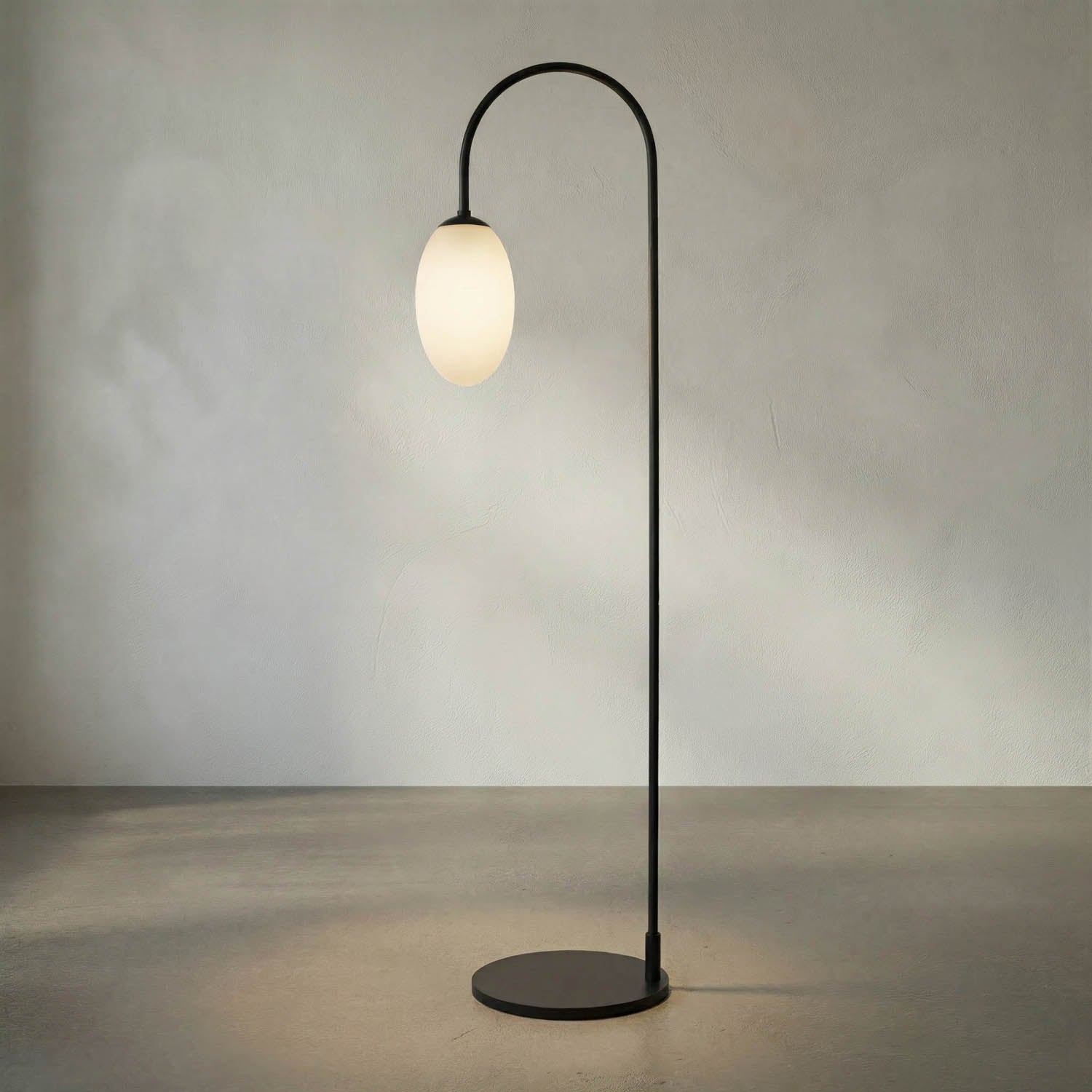 Swan Floor Lamp, Black Iron by Noir