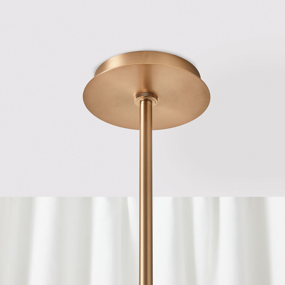 Swinger, 3 Lt Pendant - White
