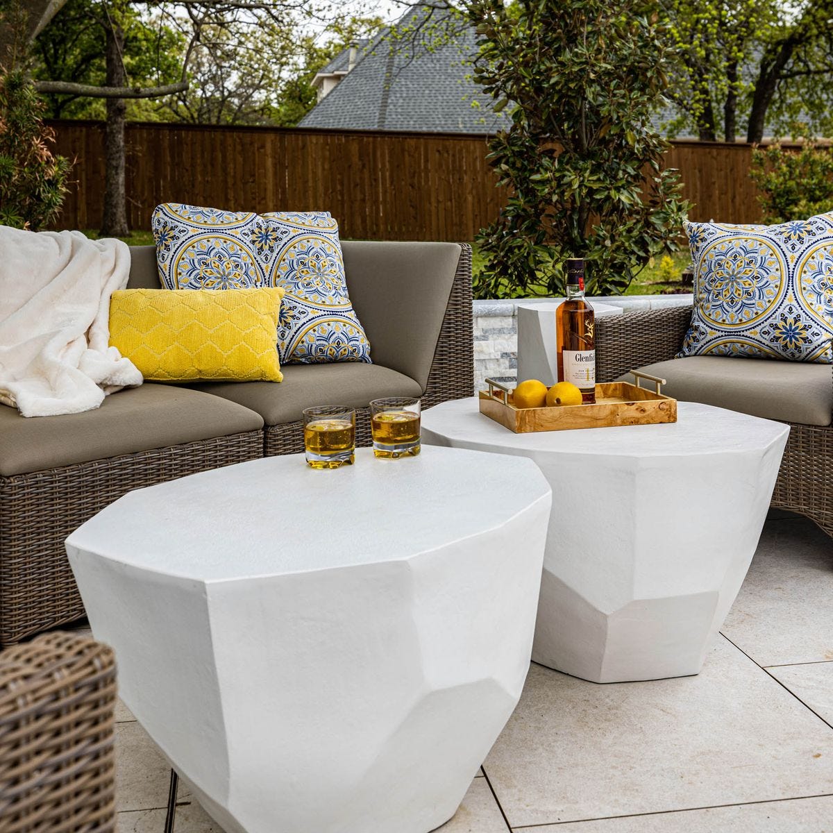 Cathenna Coffee Table - White Medium