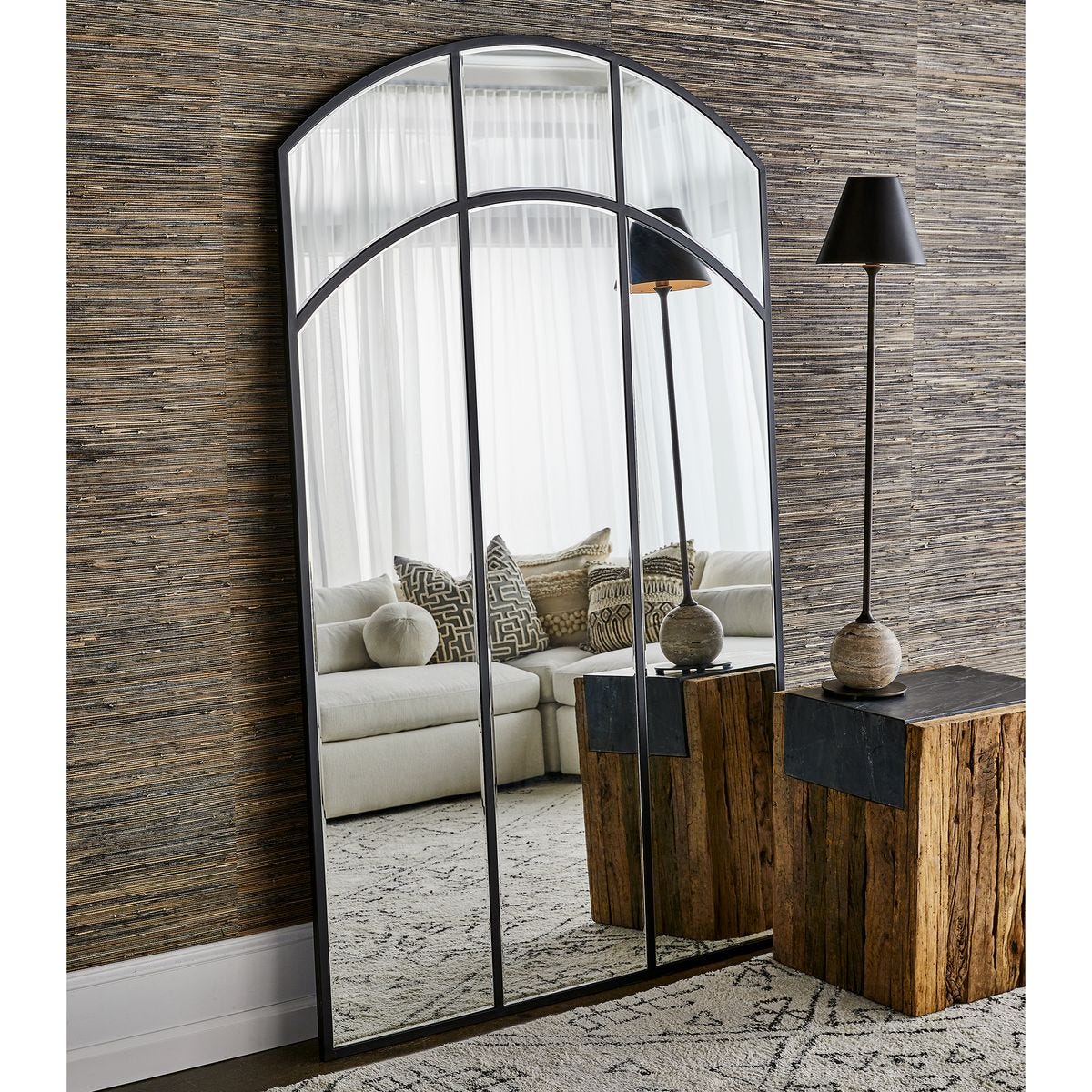 Poise Buffet Lamp - Bronze