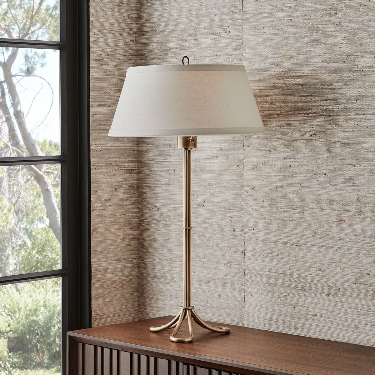 Clover and Petal Table Lamp